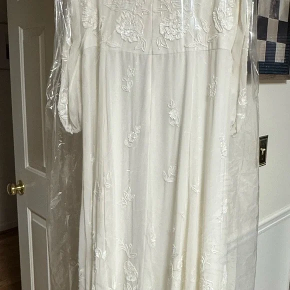 BHLDN Anthropologie Nassau DeepV Embroidered Side Slit Wedding Gown Ivory Size18 - Picture 3 of 11